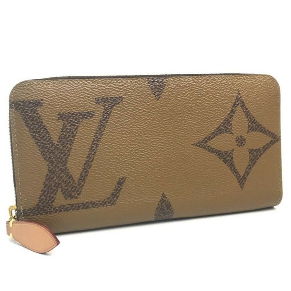 LOUIS VUITTON M67687 Monogram Giant Zippy Wallet - Picture 1 of 10